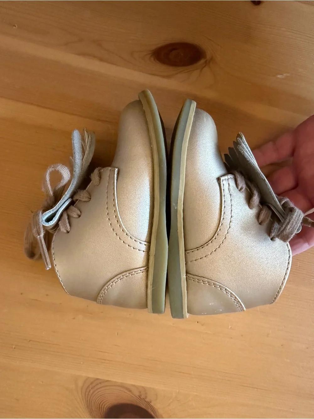 Footmates 3.5 W Infant Metallic Cream Fringe Lace-Up Boots